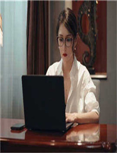 《色欲茱莉娅》