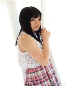 《美女光屁屁视频》