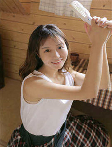 《荒野女人》